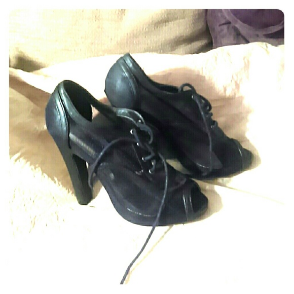 ?? Black Heels ??