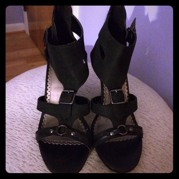 👗 Closet Clean out Sale 👗Black high heels