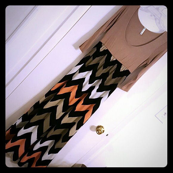 Boutique chevron dress LARGE
