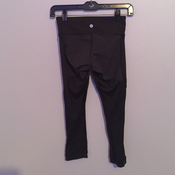 LULU LEMON 2 MESH CROP