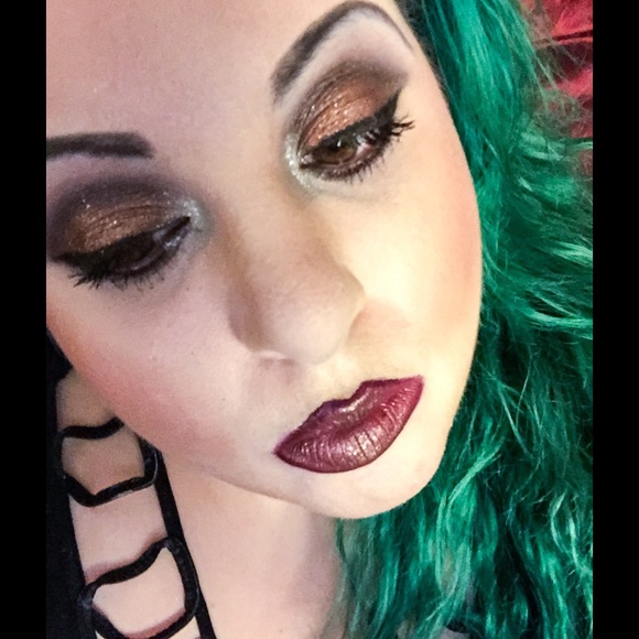 Meet Your Posher - Lynette - Picture 3 of 4