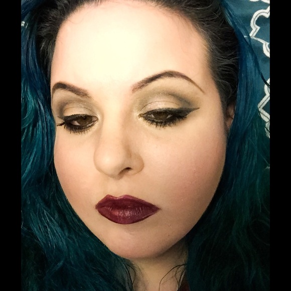 Meet Your Posher - Lynette - Picture 4 of 4