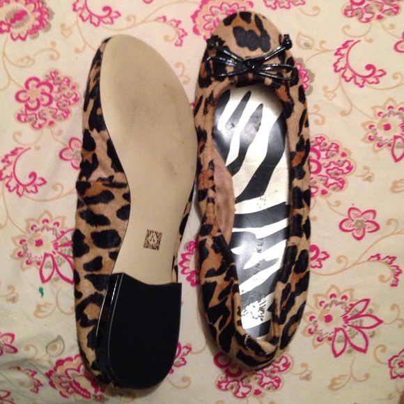 Flats - Picture 2 of 2