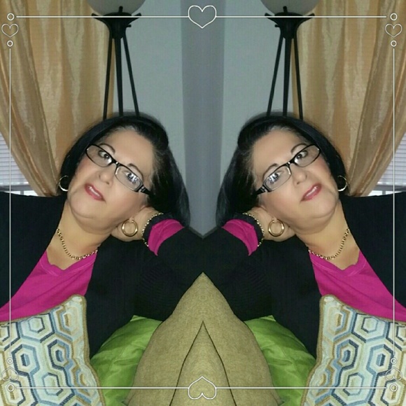 Meet your Posher, Monica