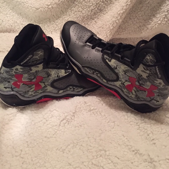 Under Armour men's basketball sneakers