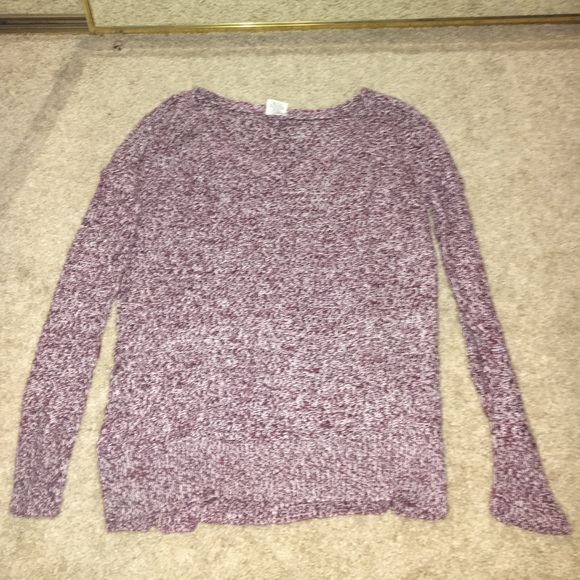 Super cute and soft tillys sweater!