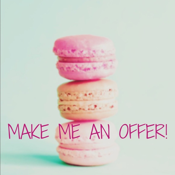 MAKE ME AN OFFER! 🍩🍪🍫🍭🍦