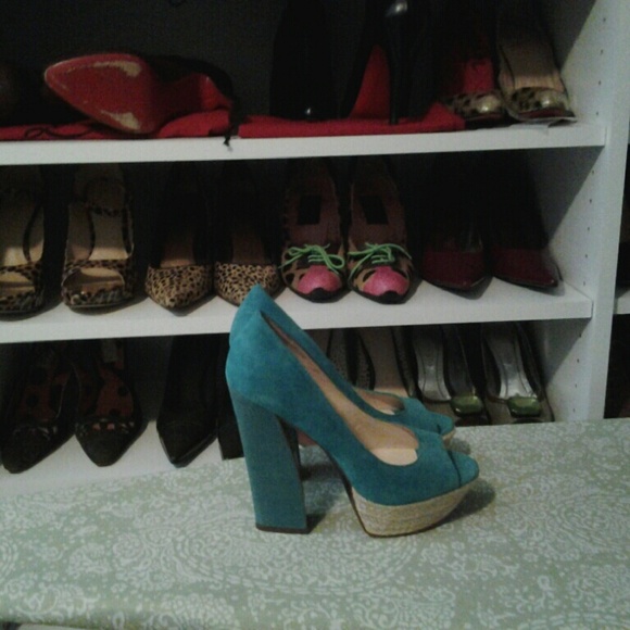 Final Sale Boutique 9 - image 2