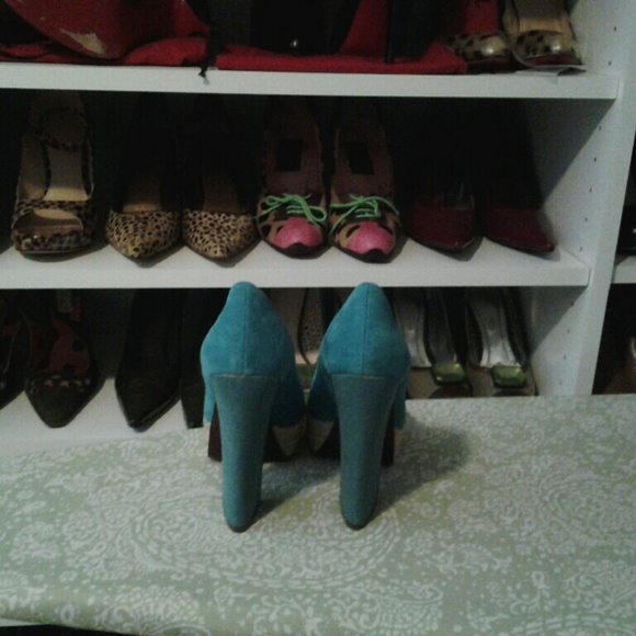 Final Sale Boutique 9 - image 3