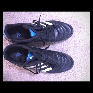 Adidas men's indoor soccer shoes