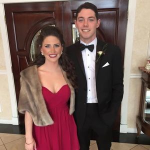 Meet your Posher, Maura