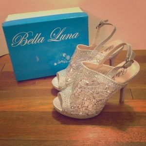 Bella Luna Size 9 Silver Heels