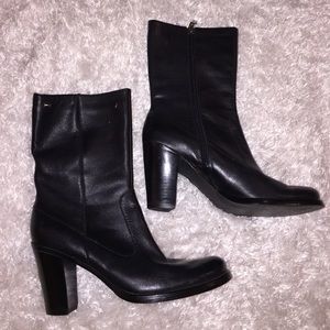 Tommy Hilfiger Black Boots!