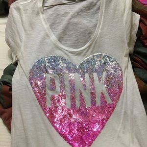 Size large very cute does show alittle wear on it