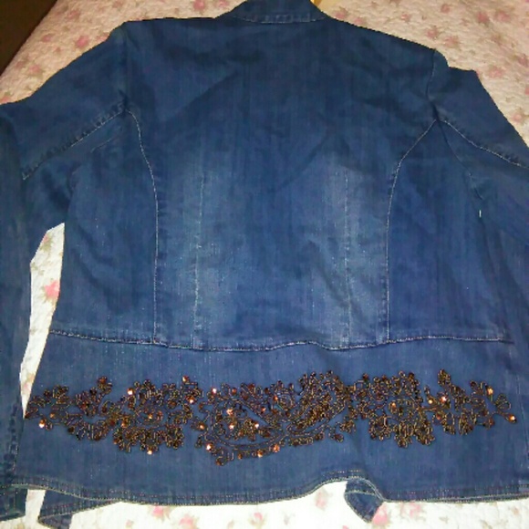 Light Jean Jacket - Picture 3 of 3
