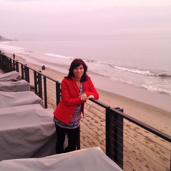 Meet your Posher, Heather - Picture 1 of 1