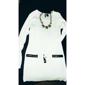 ❤️ Brand NEW white sweater/ sweater dress ❤️