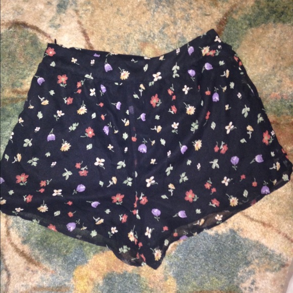 High waisted floral shorts