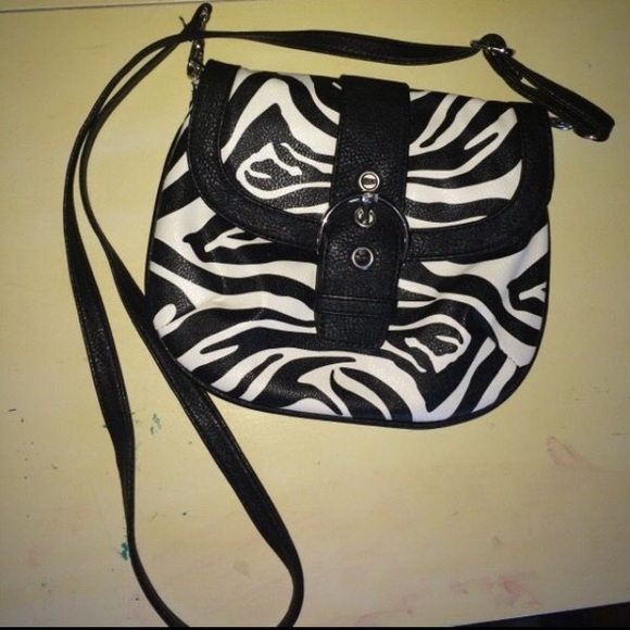 Grace Adele Cross Body