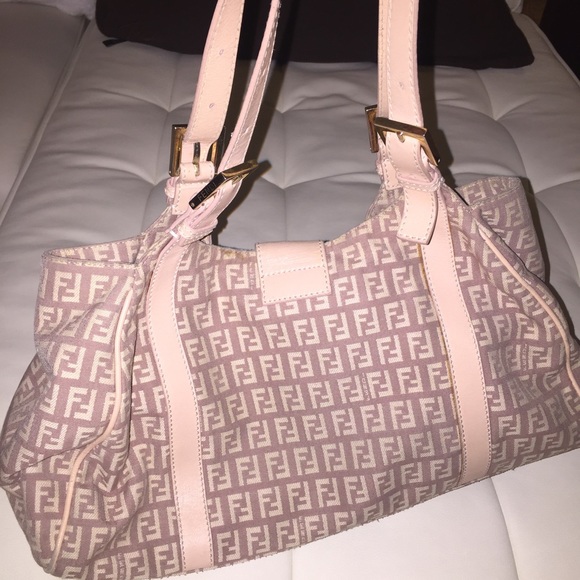 💟Reserved💟 FENDI Authentic Pink Monogram  bag - Picture 2 of 4