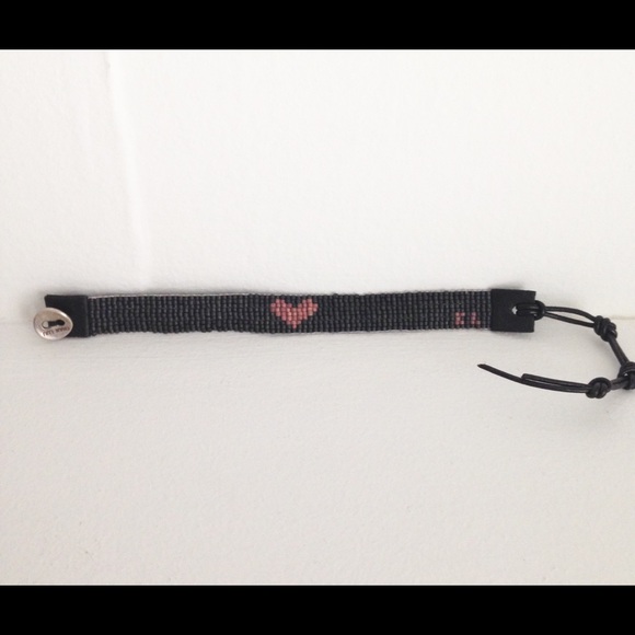 Chan Luu Heart Bracelet - Picture 3 of 4