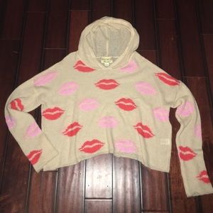 WILDFOX lips sweater!! Reduced!