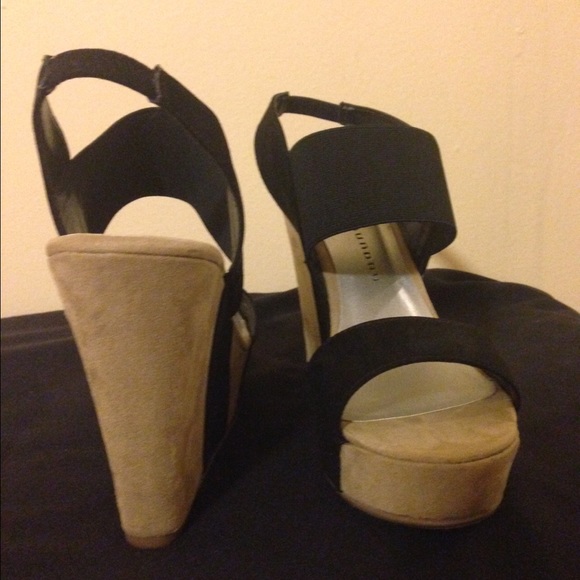 Sexy Suede nude wedges