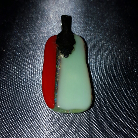 Pendant - Picture 2 of 2