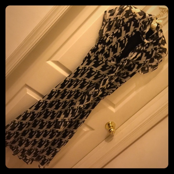 ◻️▫️DVF Silk Houndstooth dress ▪️◼️
