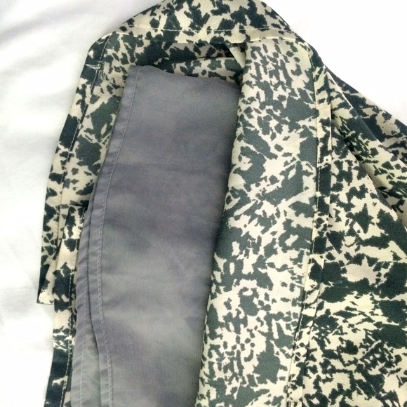 PacSun Patterned Skirt - Picture 2 of 3