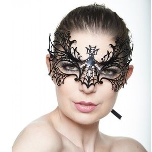 Ferral Laser Cut Masquerade Mask