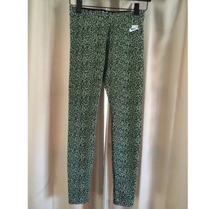 Nike leggings
