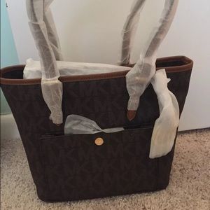 Michael Kors tote