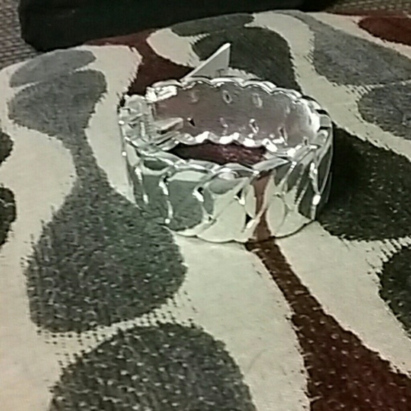 Muckle and Bee braclet. Brand New - Picture 2 of 3