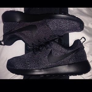 RARE Nike Roshe Run