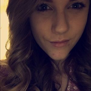 Meet your Posher, Abby