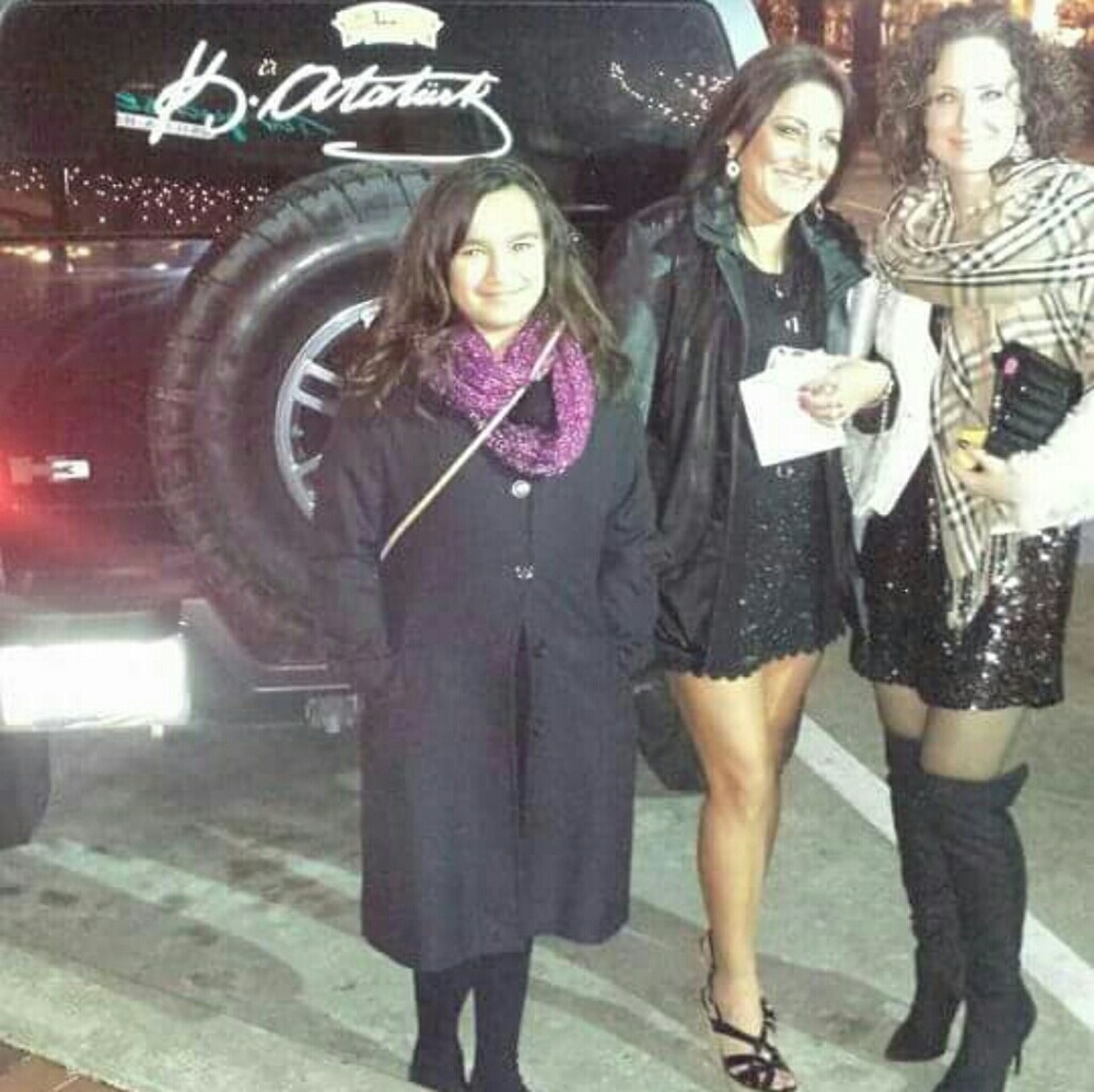 Meet your Posher, Senay (Bella)