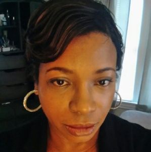 Meet your Posher, Rosena