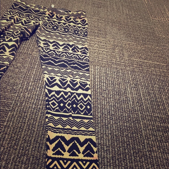 Rue 21 tribal leggings