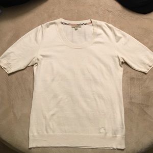 Burberry Top 💯 Authentic