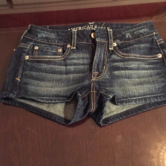 American Eagle Outfitters Shorts.