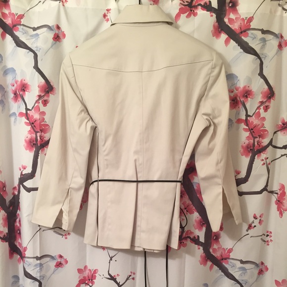 Express Jacket - Picture 4 of 4