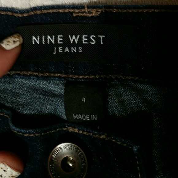 Jeans - Picture 2 of 3