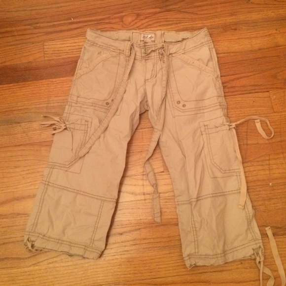 nude Capri pants!!