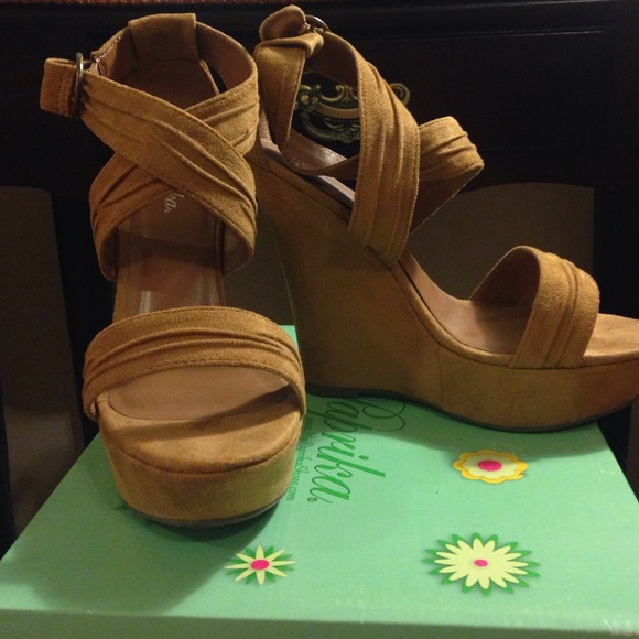 🔴 SOLD🔴 Wedges - Picture 1 of 1