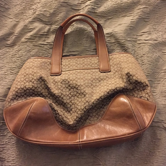 Coach purse - Picture 2 of 3