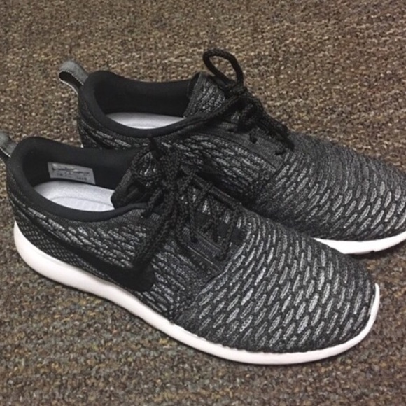 Nike Roshe Flyknit