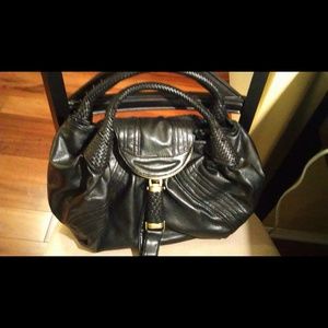 GOURGEOUS!!! Genuine leather handbag!