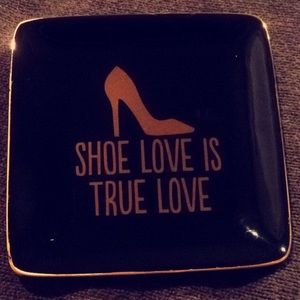 Decorative mini plate.