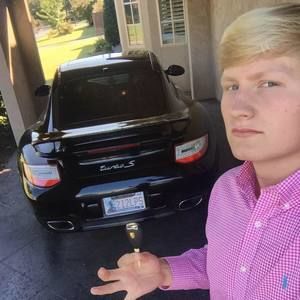 Meet your Posher, Ethan